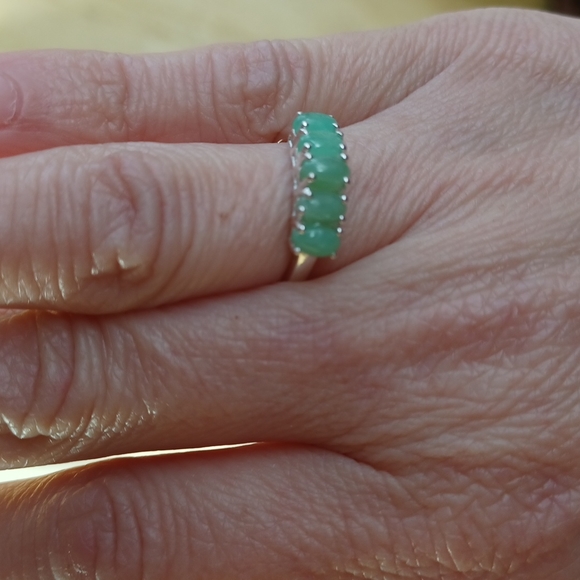 Australian Chrysoprase ring - Picture 7 of 11